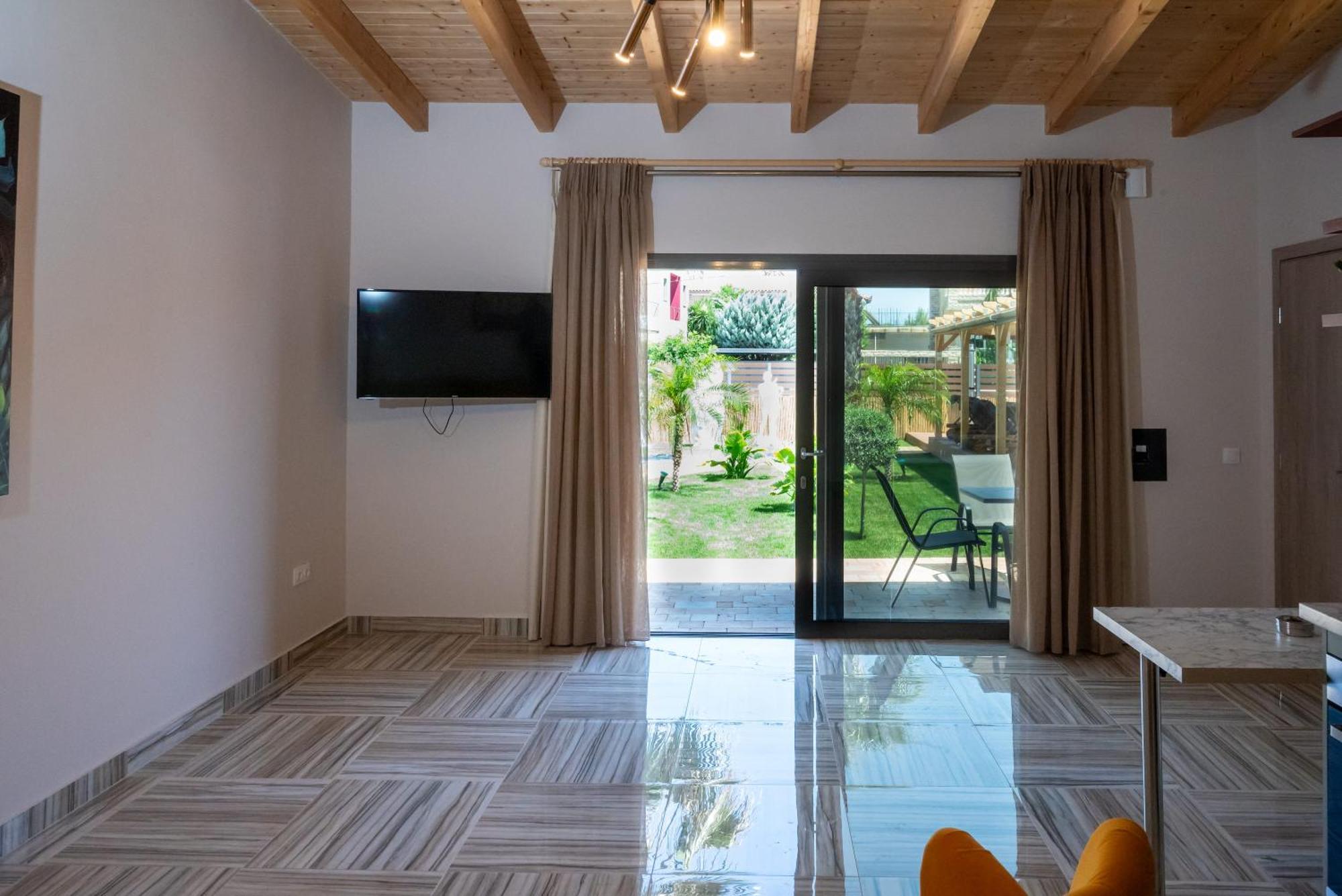 Paradise Apartments Artemida Ngoại thất bức ảnh