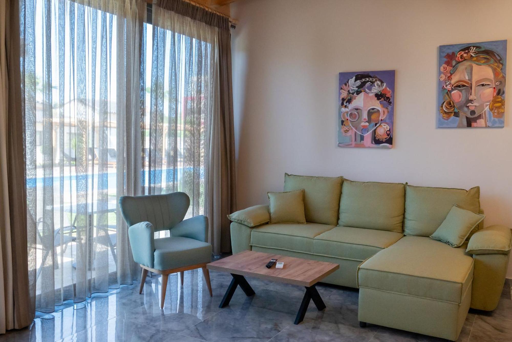 Paradise Apartments Artemida Ngoại thất bức ảnh