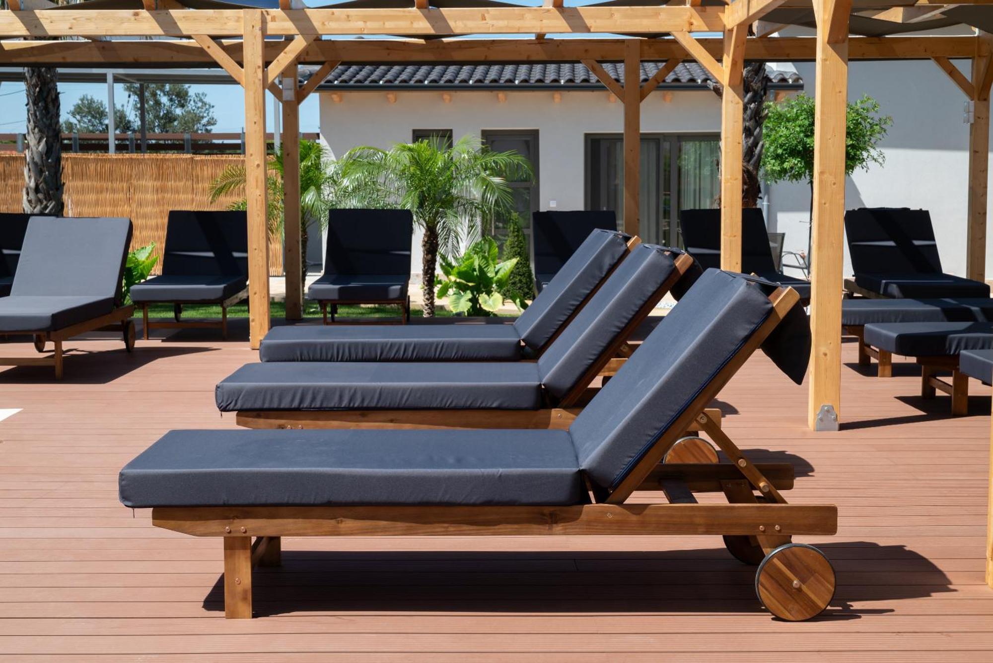 Paradise Apartments Artemida Ngoại thất bức ảnh
